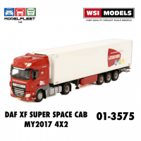 Модель колекційна тягача з напівпричепом DAF XF SUPER SPACE CAB MY2017 4x2 масштаб 1:50 (01-3575) Wsi Models